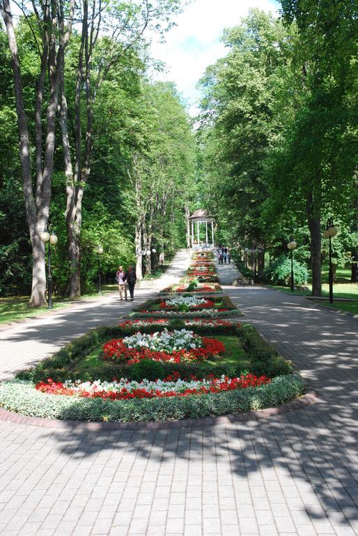 Apartament Parkowy W Polanicy Zdroj Polanica-Zdrój Kültér fotó